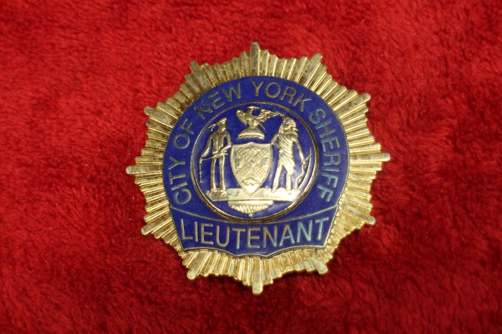 Lieutenant City of New York Sheriff US Badge